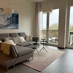 Bardot, Luxury Apartment With Swimming Pool And Sauna Near The Beach In Badhuis Cadzand