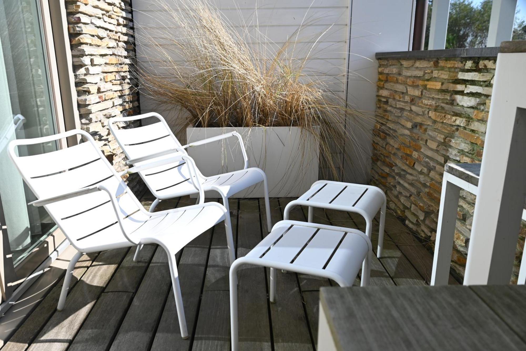 Appartement Bardot, Luxury With Swimming Pool And Sauna Near The In Badhuis