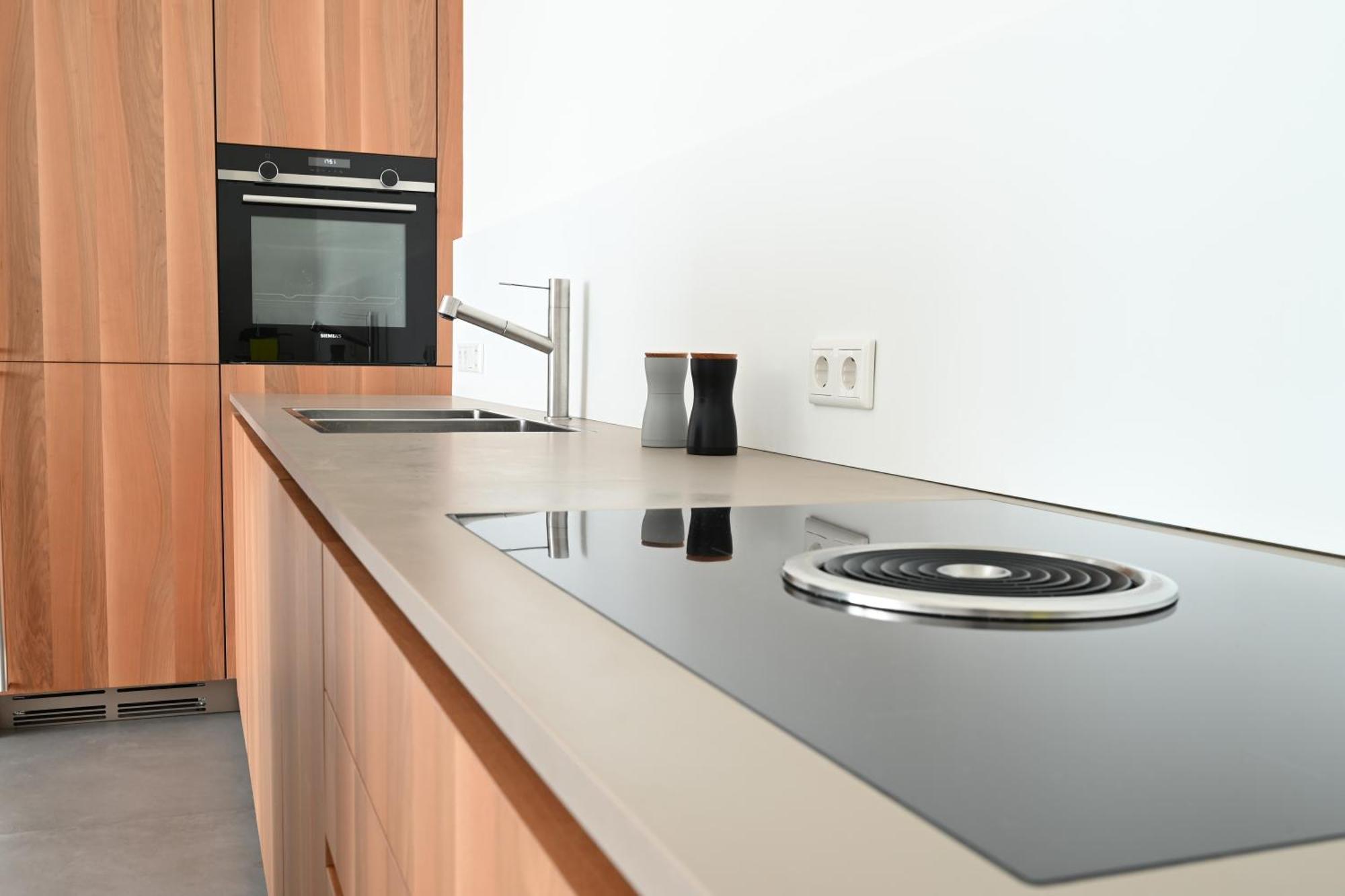 Appartement Bardot, Luxury With Swimming Pool And Sauna Near The In Badhuis *