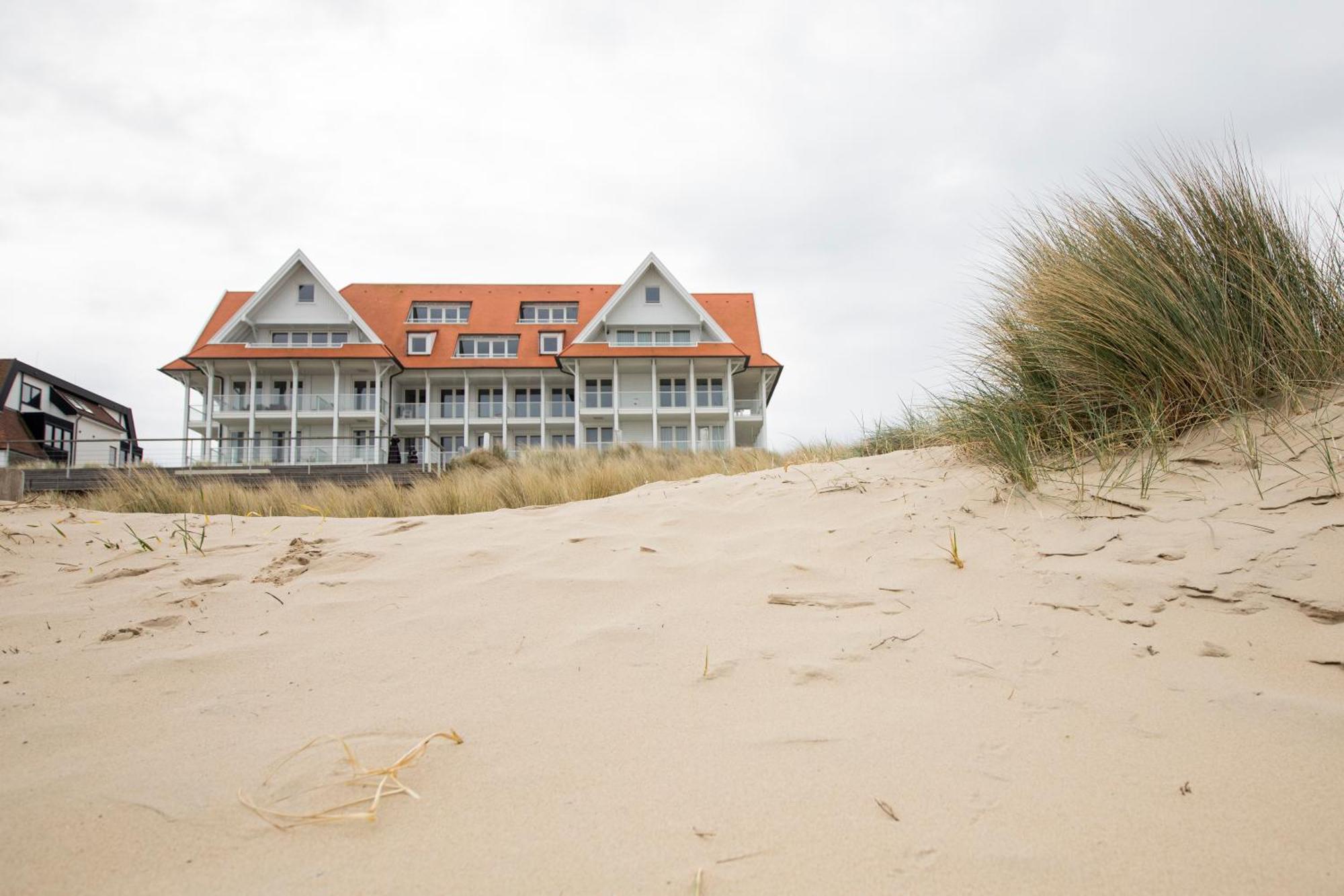 Bardot, Luxury With Swimming Pool And Sauna Near The In Badhuis * Cadzand